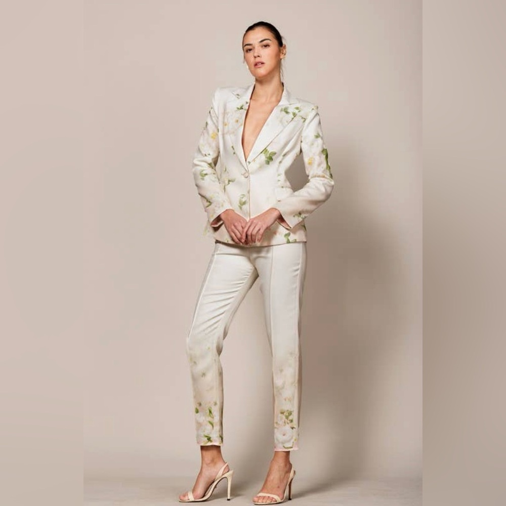 NWT Boutique Chloe Floral Printed Blazer & Straight-Leg Pant Set |Two-Piece Suit - Picture 1 of 10